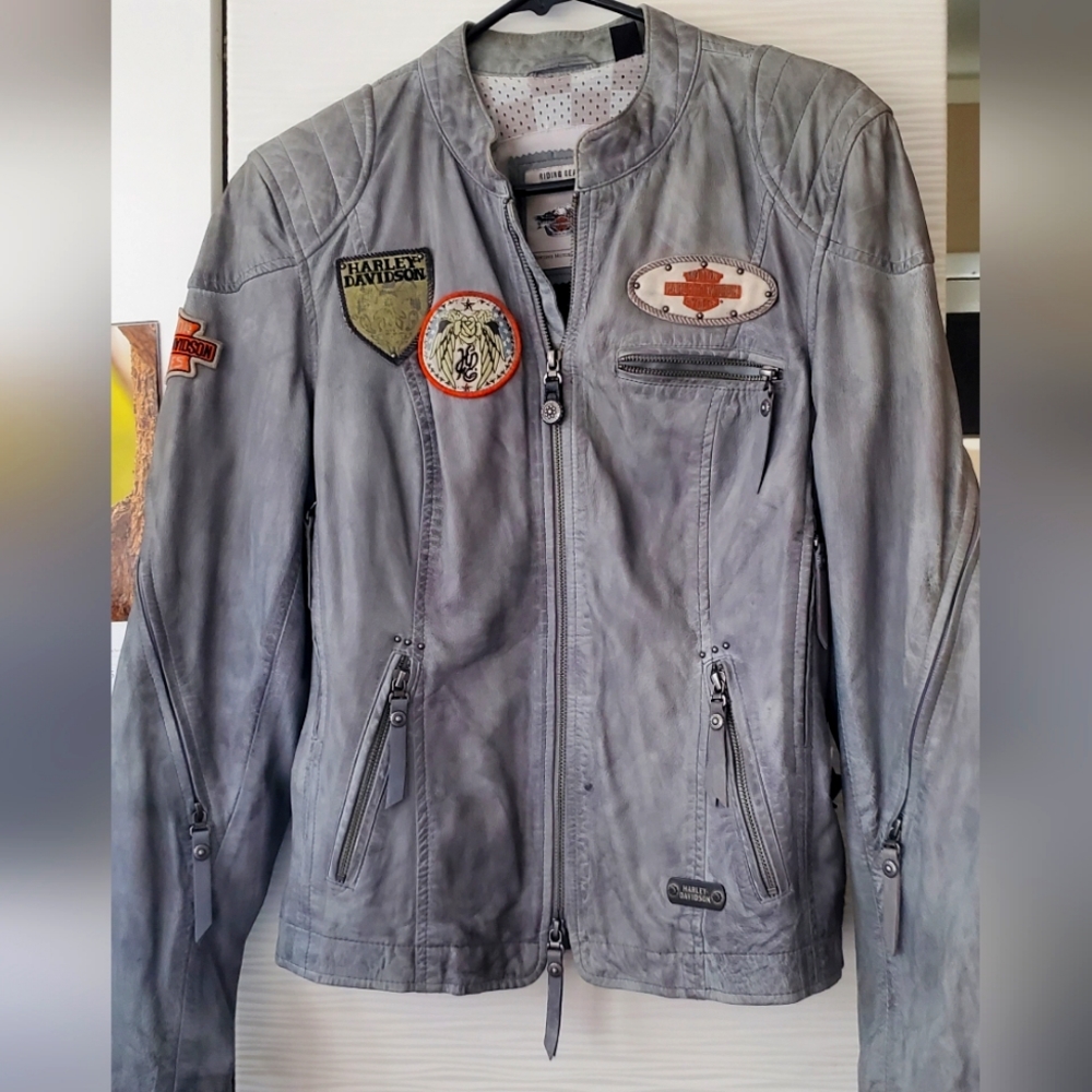 Womens Gray Leather Harley Davidson Jacket. Size Medium